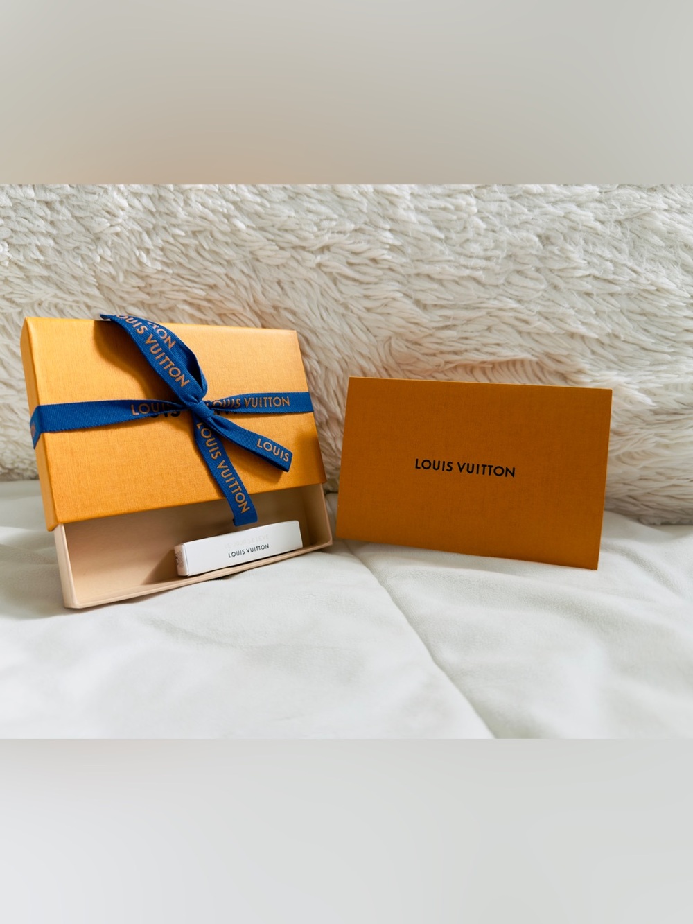 Authentic Louis Vuitton 'Le Jour Se Lève' Item Gift Box Ribbon GiftNote Card Set